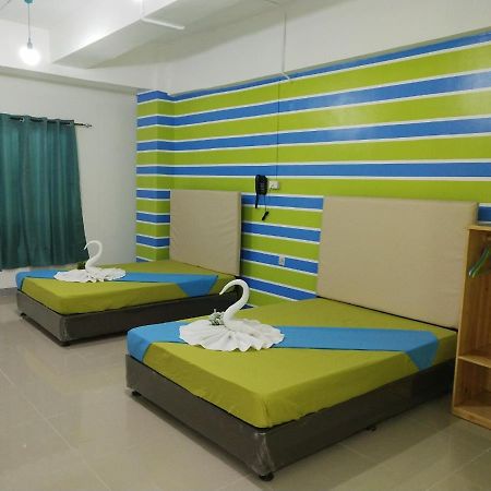 Yuj Inn Pasay Bagian luar foto