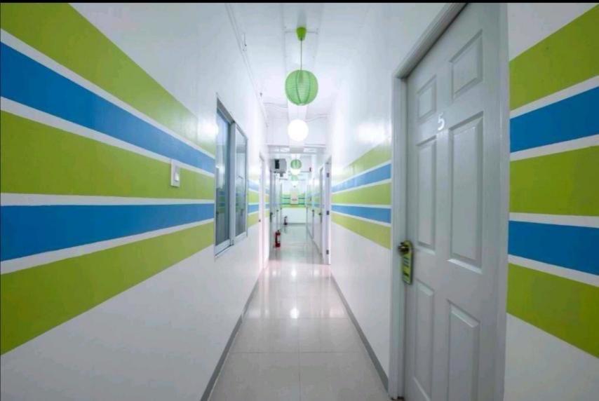 Yuj Inn Pasay Bagian luar foto
