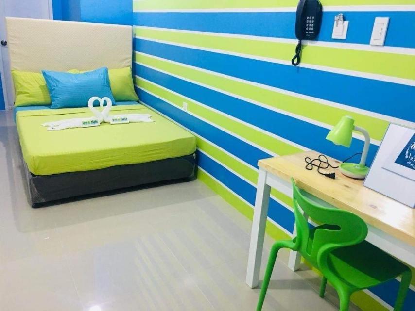 Yuj Inn Pasay Bagian luar foto