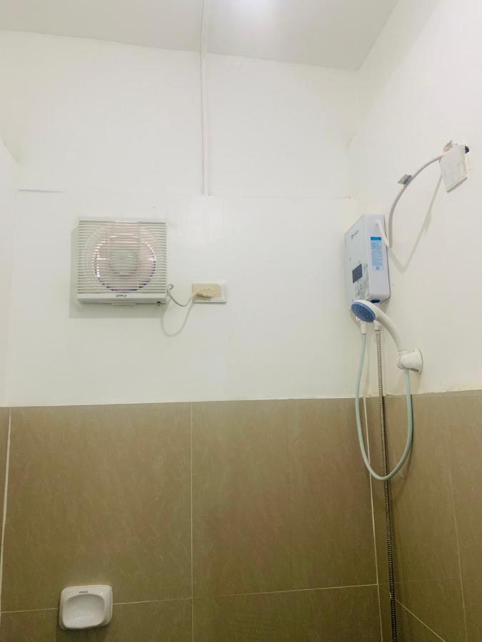 Yuj Inn Pasay Bagian luar foto
